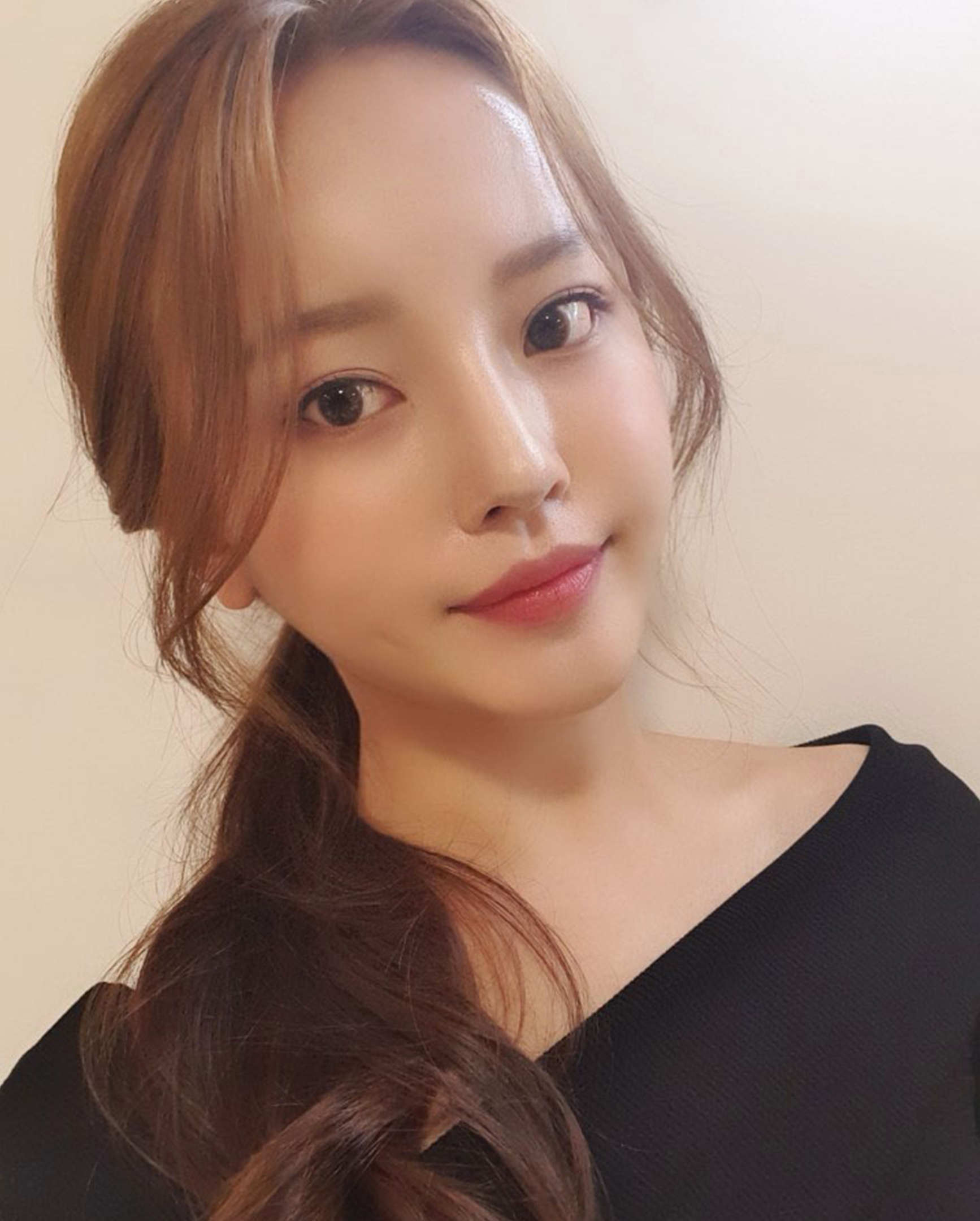 썸네일 썸네일